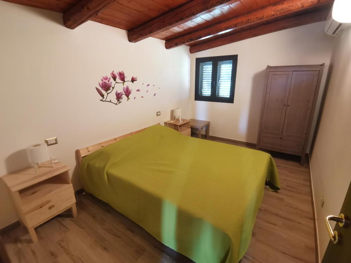 Villa Sole - Finaiti - Appartamento Per Turisti Floridia Luaran gambar