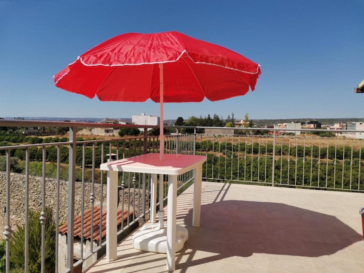 Villa Sole - Finaiti - Appartamento Per Turisti Floridia Luaran gambar