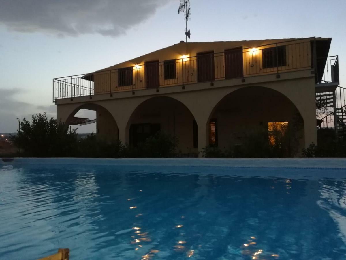 Villa Sole - Finaiti - Appartamento Per Turisti Floridia Luaran gambar