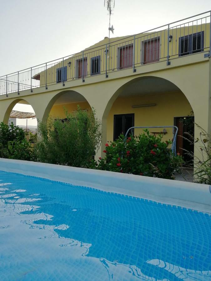 Villa Sole - Finaiti - Appartamento Per Turisti Floridia Luaran gambar