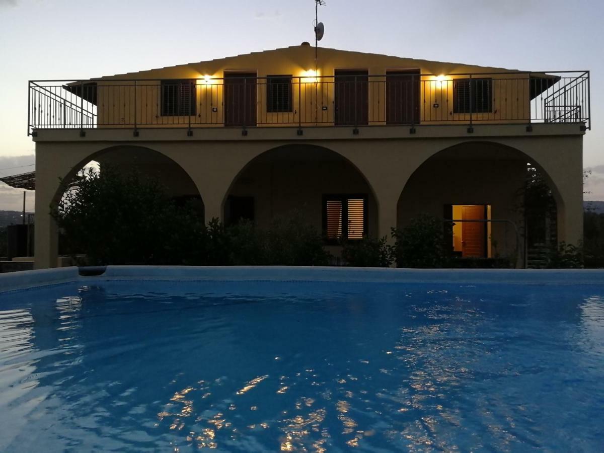 Villa Sole - Finaiti - Appartamento Per Turisti Floridia Luaran gambar