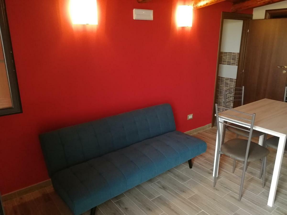 Villa Sole - Finaiti - Appartamento Per Turisti Floridia Luaran gambar